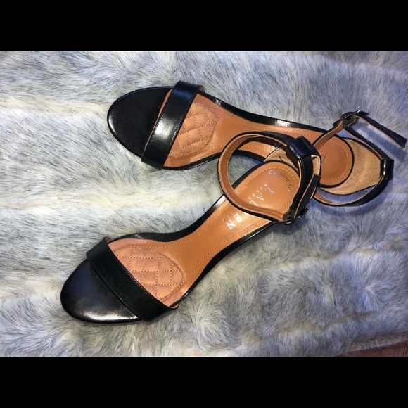 Lauren by Ralph Lauren Samantha strappy heels - Picture 6 of 6